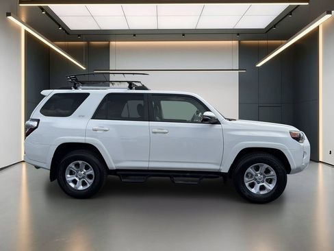 Used 2023 Toyota 4Runner SR5 Premium w/ Moonroof Package RWD image 7
