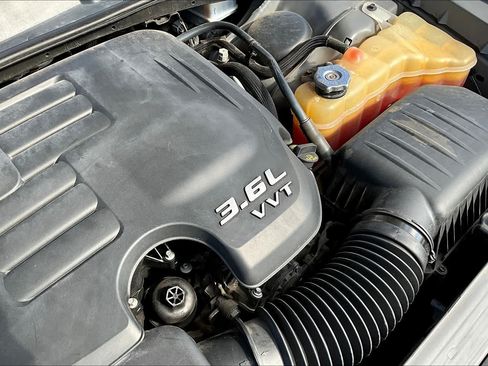 Used 2019 Dodge Challenger SXT RWD image 32