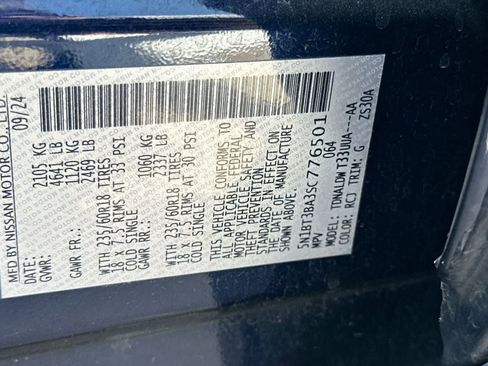 Used 2025 Nissan Rogue SV FWD image 30