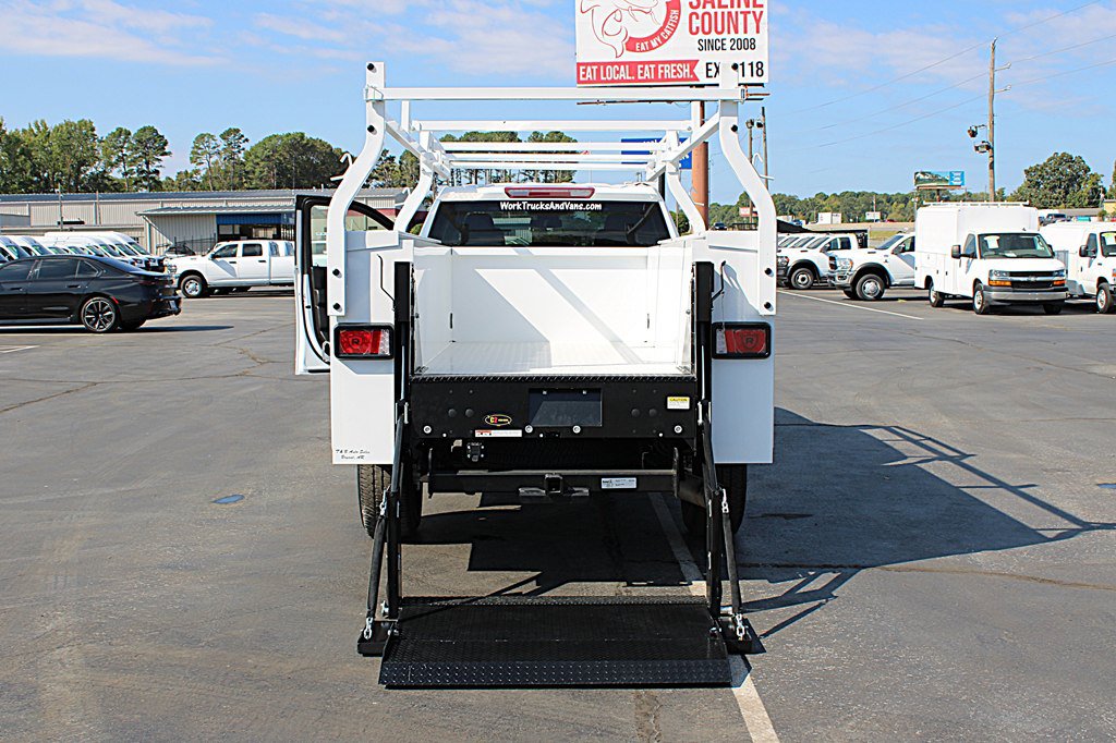 Used 2025 Chevrolet Silverado 3500 W/T w/ WT/CX Safety Package AWD/4WD image 19
