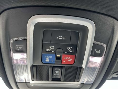 Used 2020 RAM 1500 Limited AWD/4WD image 18