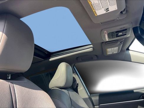 Used 2023 Toyota Camry XLE w/ Navigation Package image 27