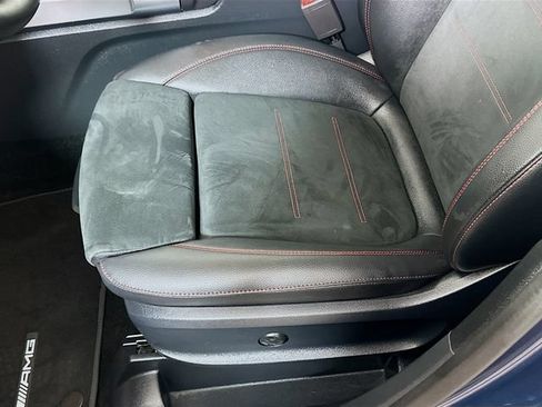 Used 2023 Mercedes-Benz GLB 250 4MATIC image 21
