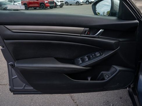 Used 2020 Honda Accord LX image 10