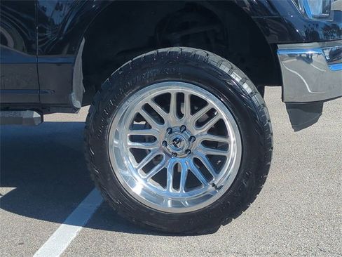 Used 2023 Ford F150 XLT image 11