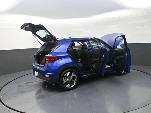 Used 2022 Hyundai Venue Limited FWD image 33