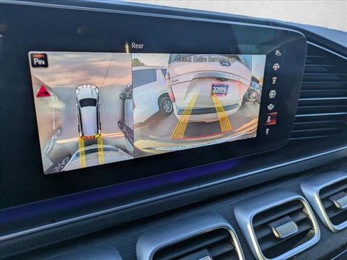 Used 2022 Mercedes-Benz GLS 450 4MATIC image 14