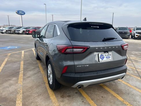 Used 2024 Ford Escape Active w/ Cold Weather Package image 5