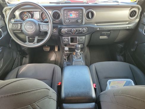 Used 2021 Jeep Wrangler Unlimited Sport AWD/4WD image 9