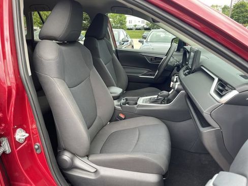 Used 2020 Toyota RAV4 LE AWD/4WD image 20