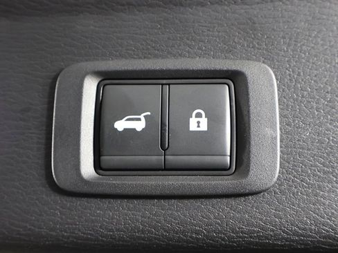 Used 2024 Mitsubishi Outlander SE Black Edition image 49