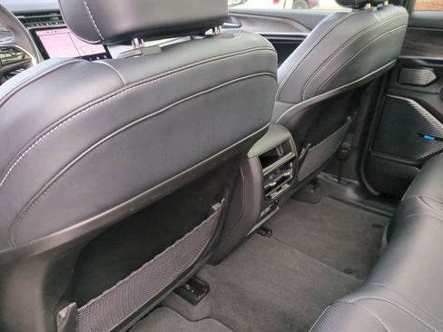 Used 2022 Jeep Grand Cherokee Overland image 18