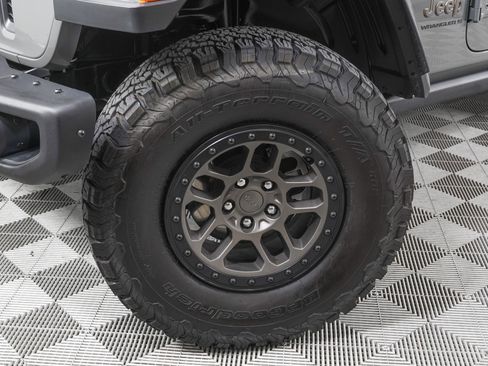 Used 2023 Jeep Wrangler Unlimited Rubicon 392 w/ Xtreme Recon 35" Tire Package AWD/4WD image 28