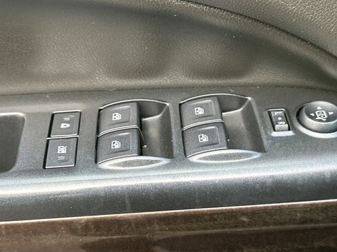 Used 2015 GMC Canyon SLT w/ Driver Alert Package image 12