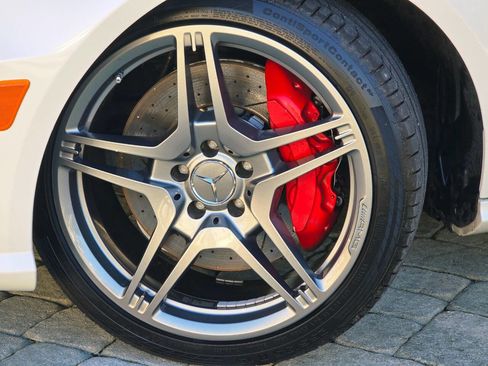 Used 2012 Mercedes-Benz CLS 63 AMG image 38