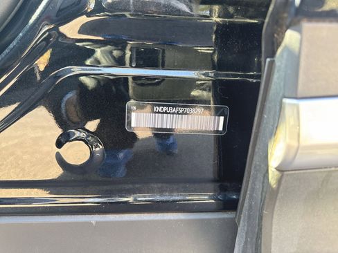 Used 2023 Kia Sportage LX image 37