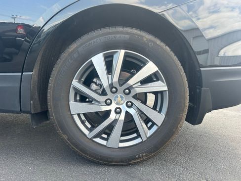 Used 2023 Chevrolet Equinox Premier FWD image 30