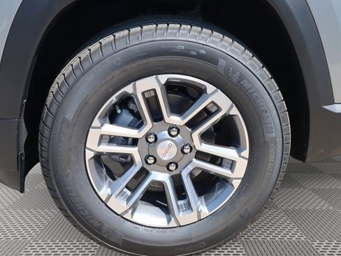 New 2026 GMC Terrain Elevation w/ LPO, Floor Liner Package image 17