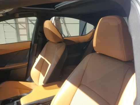 Used 2023 Lexus IS 300 w/ Comfort Package image 16