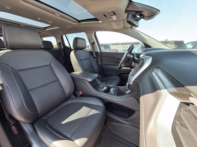 Used 2023 GMC Acadia SLT w/ Preferred Package AWD/4WD image 7