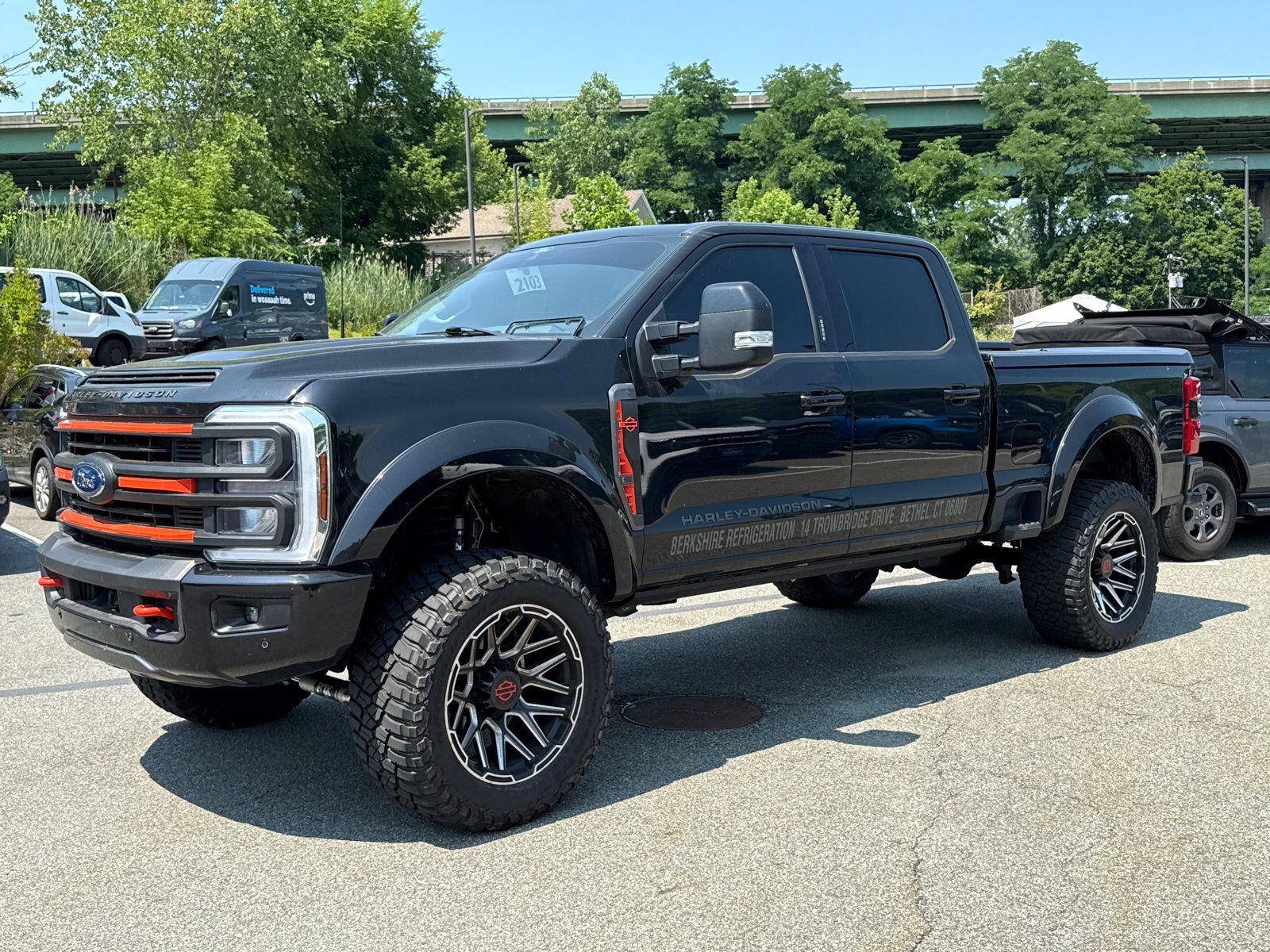 Used 2024 Ford F250 Lariat w/ Lariat Ultimate Package AWD/4WD image 3