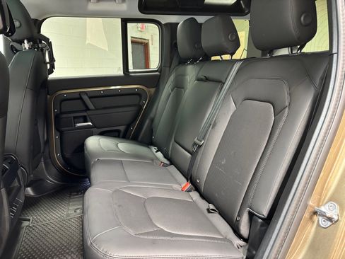 Used 2026 Land Rover Defender 110 S AWD/4WD image 29