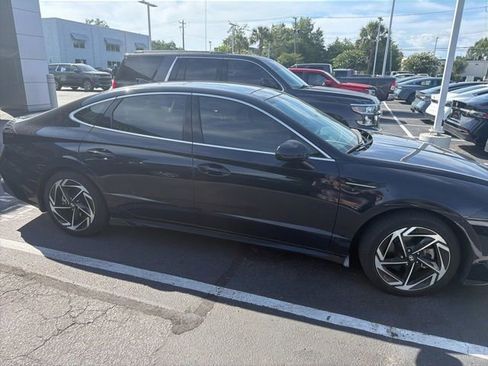 Used 2024 Hyundai Sonata SEL w/ Convenience Package FWD image 6