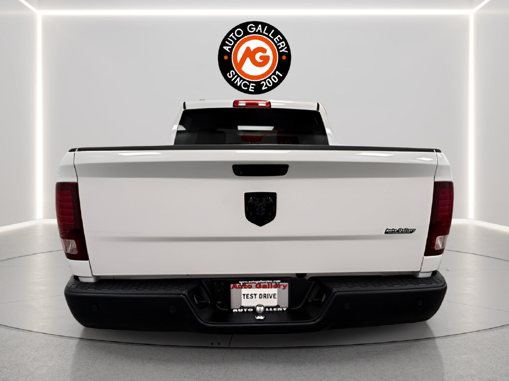 Used 2024 RAM 1500 Warlock RWD image 6