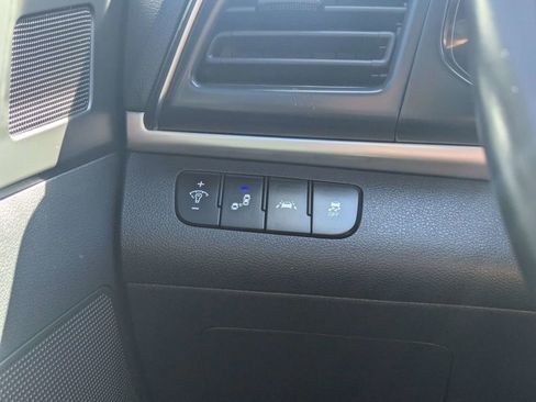 Used 2019 Hyundai Elantra Value Edition w/ Cargo Package FWD image 21