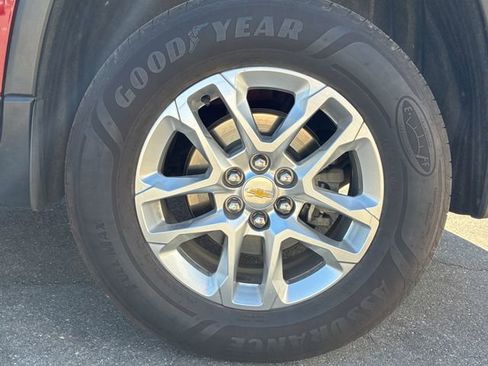 Used 2019 Chevrolet Traverse LT w/ LPO, Floor Liner Package image 10