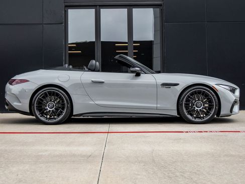 Used 2024 Mercedes-Benz SL 63 AMG 4MATIC image 11