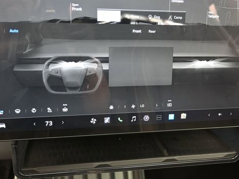 Used 2024 Tesla Cybertruck AWD Crew Cab image 33