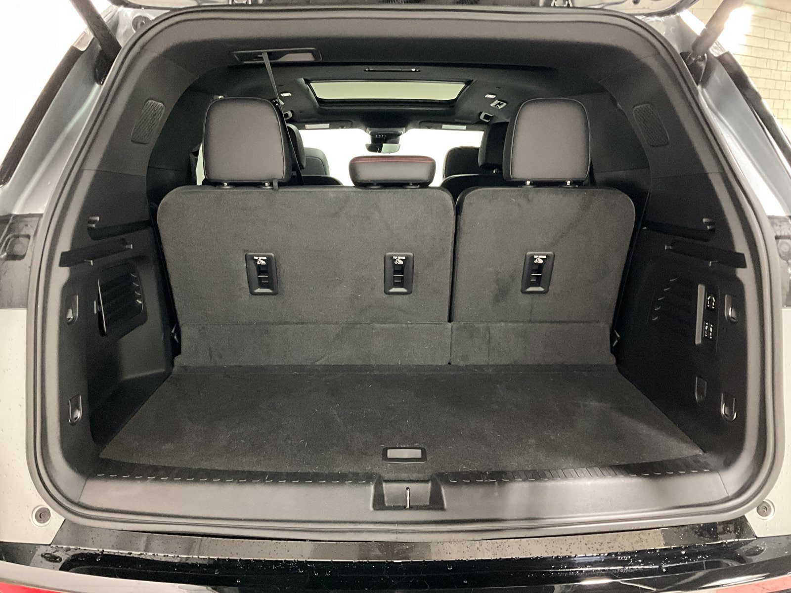 Used 2024 Chevrolet Traverse RS AWD/4WD image 26