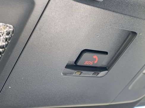 Used 2026 Toyota Camry SE w/ Multimedia Upgrade Package FWD image 31