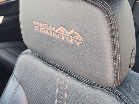 Used 2024 Chevrolet Silverado 1500 High Country w/ Technology Package AWD/4WD image 15