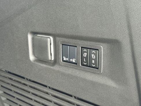 New 2026 GMC Yukon XL Denali w/ Denali Reserve Package image 29