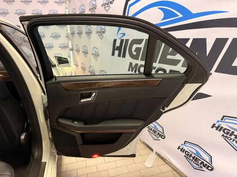 Used 2011 Mercedes-Benz E 350 4MATIC Sedan image 18