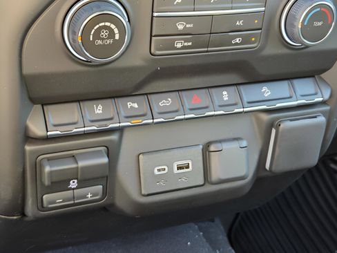 New 2026 Chevrolet Silverado 2500 Custom w/ Custom Value Package image 9