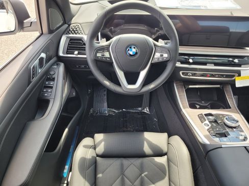 Used 2026 BMW X5 xDrive50e w/ Executive Package image 12