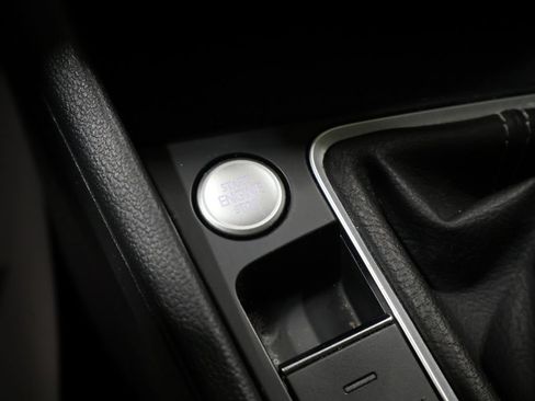 Used 2021 Volkswagen Jetta R-Line FWD image 23