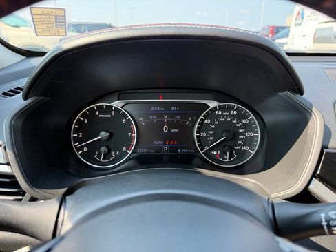 Used 2024 Nissan Altima 2.5 SR w/ SR Premium Package FWD image 24