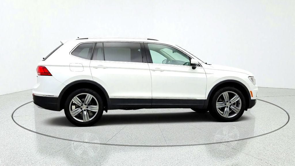 Used 2021 Volkswagen Tiguan SEL AWD/4WD image 4
