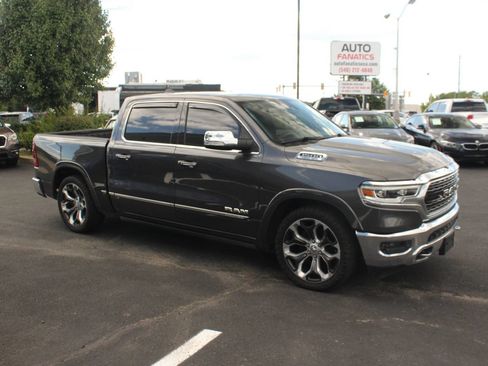 Used 2019 RAM 1500 Limited AWD/4WD image 10