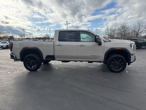 New 2026 GMC Sierra 2500 AT4 image 8