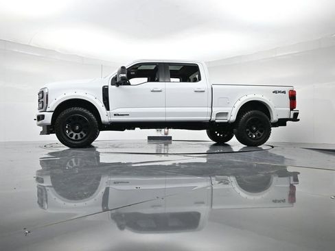 New 2025 Ford F250 XLT w/ Black Appearance Package image 36