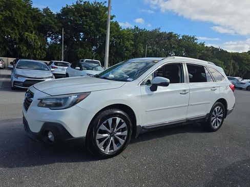 Used 2019 Subaru Outback 3.6R Touring image 1