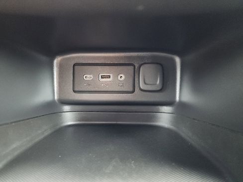 Used 2019 Chevrolet Equinox LT image 15