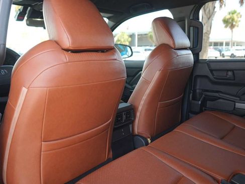 Used 2025 Toyota 4Runner SR5 AWD/4WD image 13