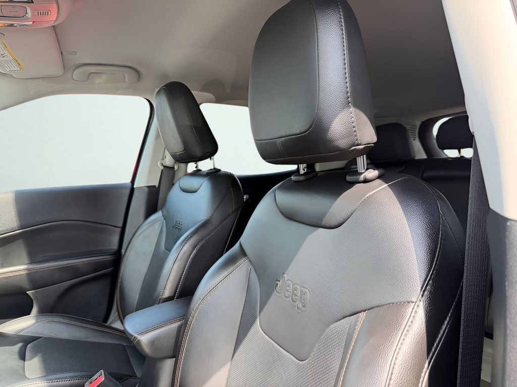 Used 2020 Jeep Compass Limited AWD/4WD image 35