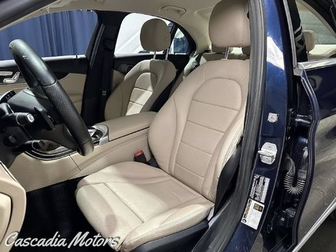 Used 2016 Mercedes-Benz C 300 4MATIC Sedan image 8